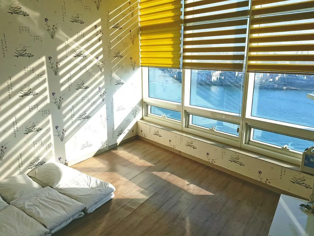 Terra Guesthouse Busan